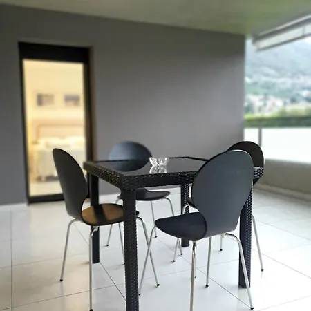 Suesse Apt 106 *